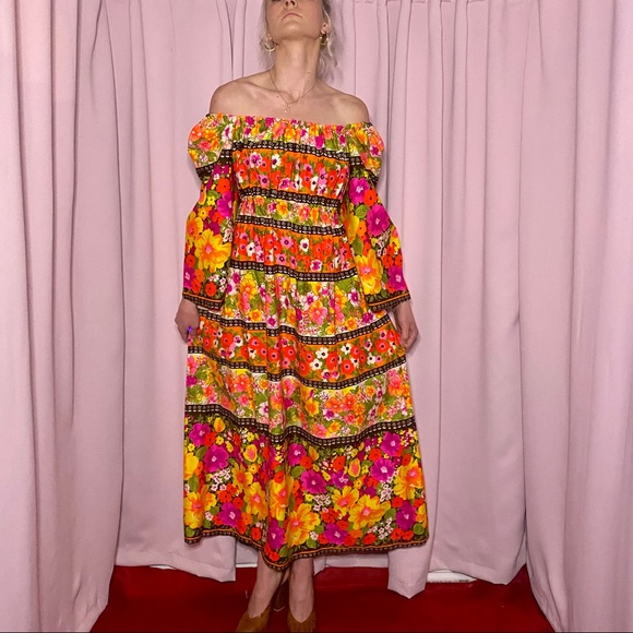 Vintage 60s Floral Maxi Dress - Picture 2 of 5